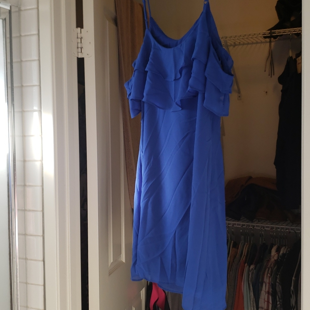 Cold shoulder above the knee dress